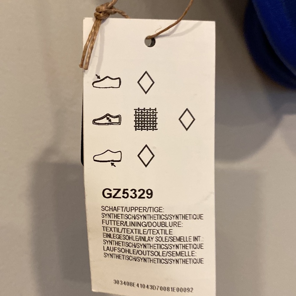 Adidas size 11 - Picture 4 of 9
